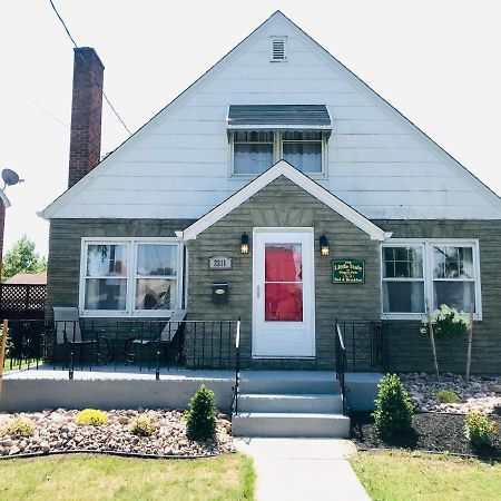 The Little Italy Of Niagara Falls Bed & Breakfast エクステリア 写真
