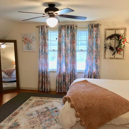 The Little Italy Of Niagara Falls Bed & Breakfast エクステリア 写真