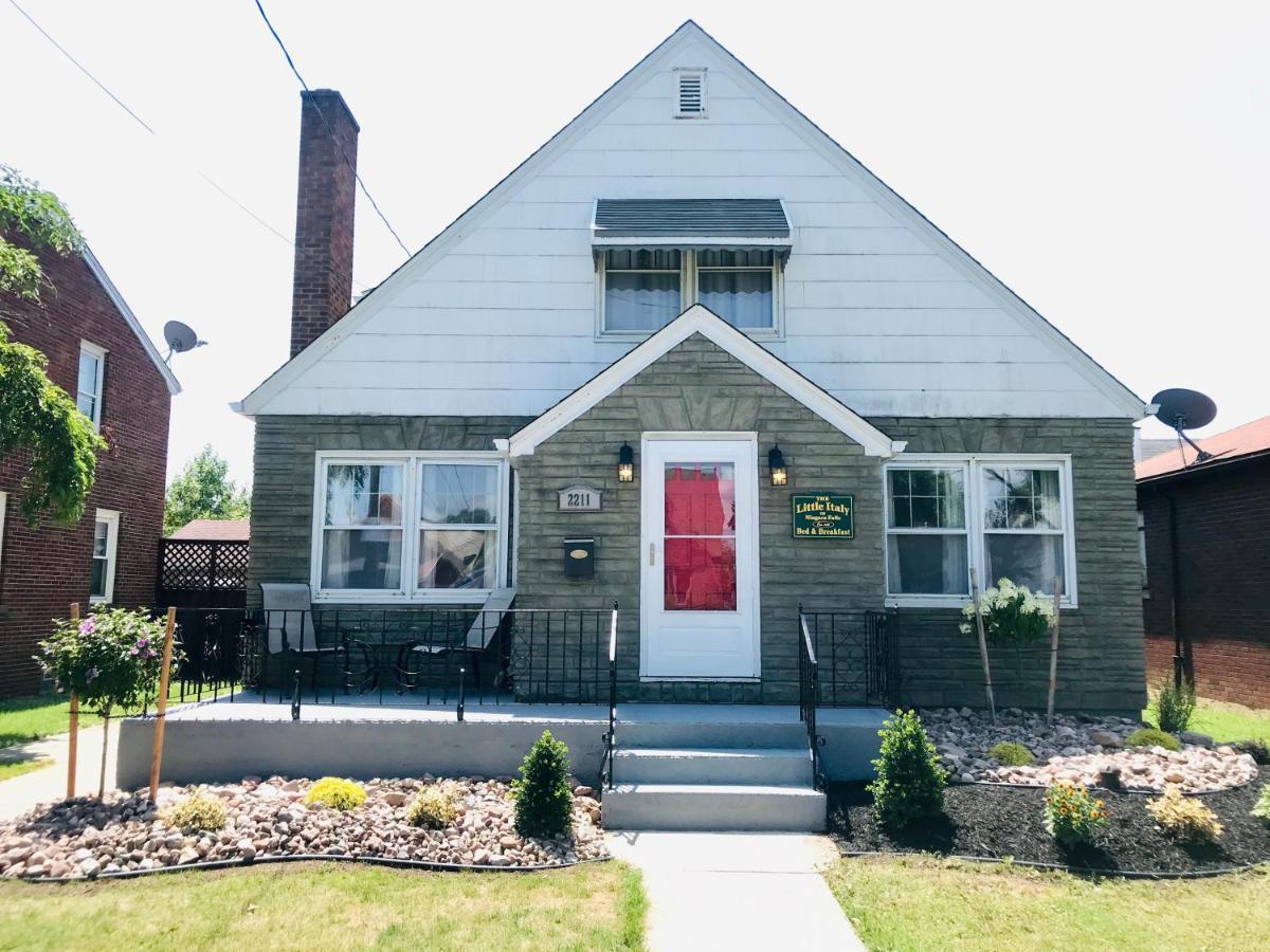 The Little Italy Of Niagara Falls Bed & Breakfast エクステリア 写真