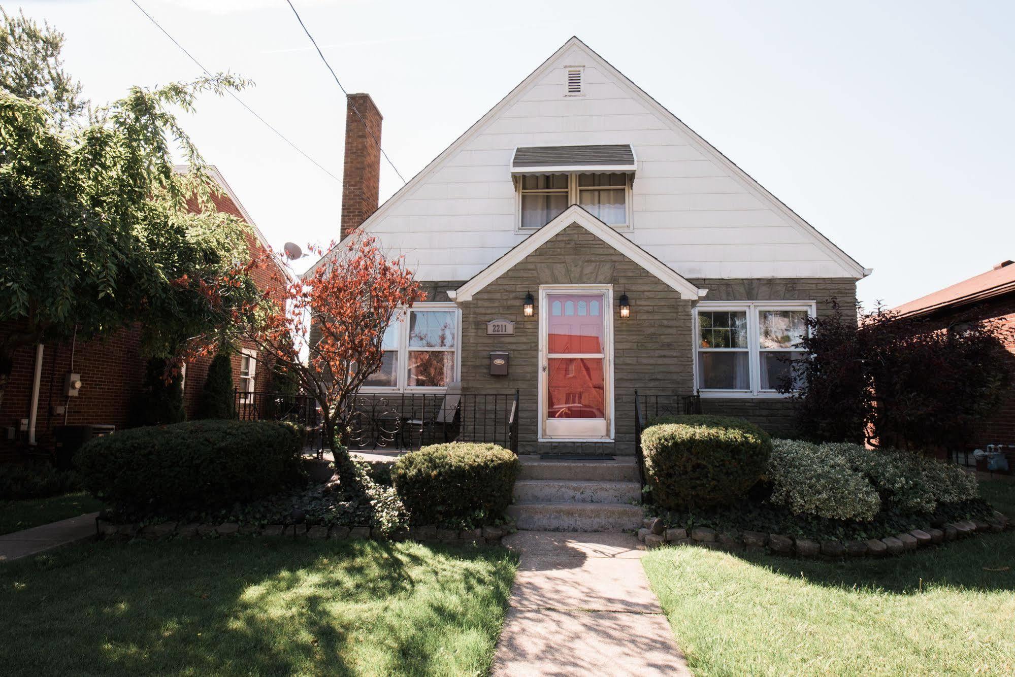 The Little Italy Of Niagara Falls Bed & Breakfast エクステリア 写真