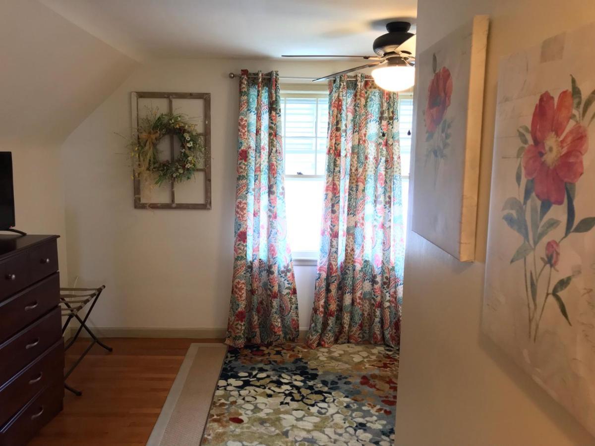 The Little Italy Of Niagara Falls Bed & Breakfast エクステリア 写真