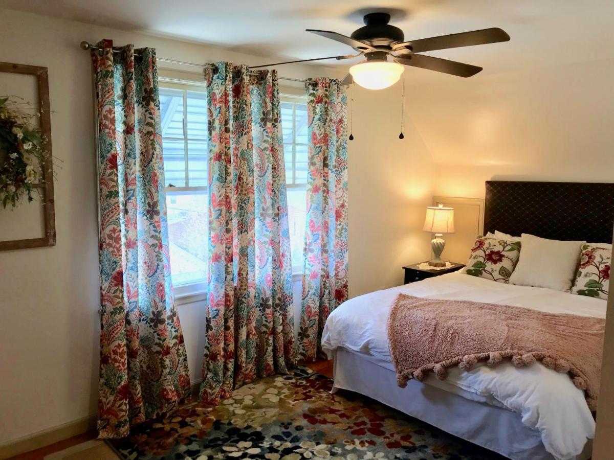 The Little Italy Of Niagara Falls Bed & Breakfast エクステリア 写真