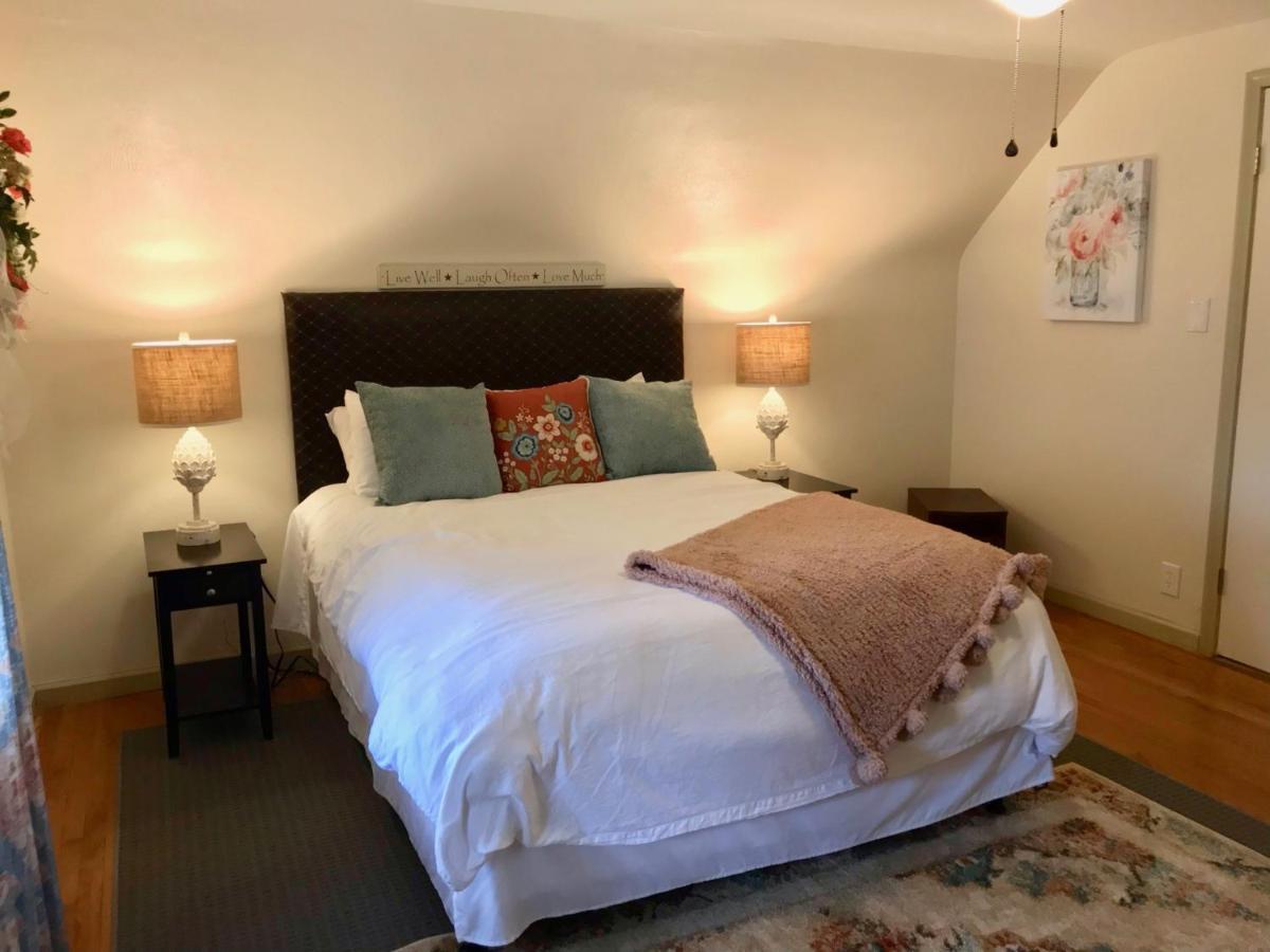 The Little Italy Of Niagara Falls Bed & Breakfast エクステリア 写真